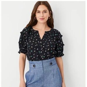 Ann Taylor Floral Top Size MP